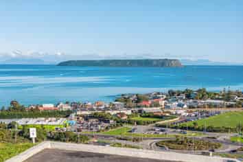 8 Pa Harakeke Rise, Plimmerton