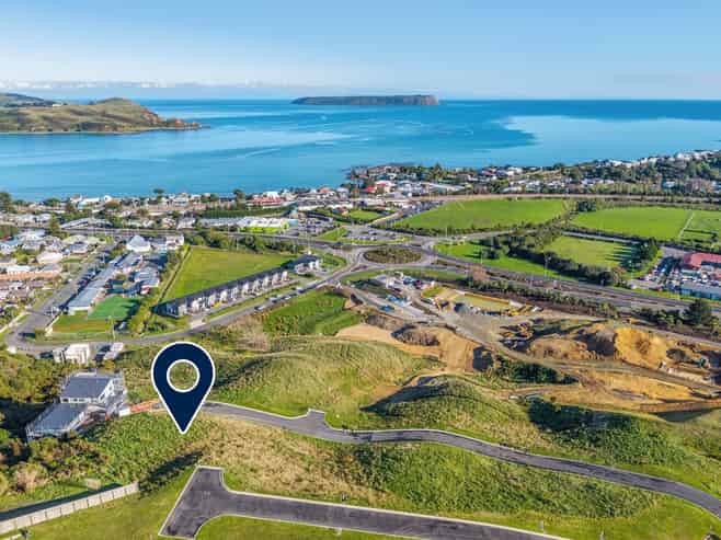 8 Pa Harakeke Rise, Plimmerton