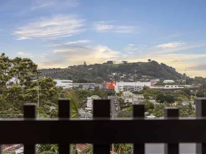 8/6 Waima Street, Auckland Central
