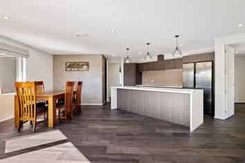 57 Risinghurst Terrace, Lower Shotover