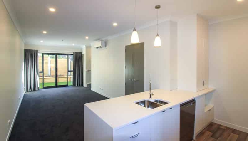 6/1b Corlett Street, Johnsonville