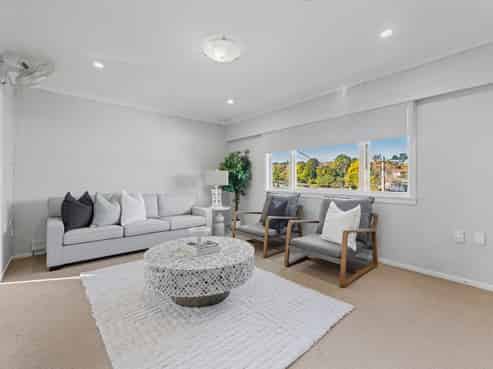 16 Kenmore Street, Westown