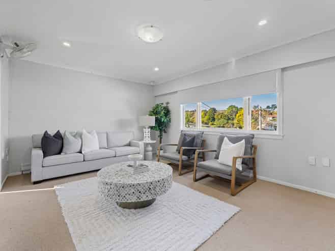 16 Kenmore Street, Westown