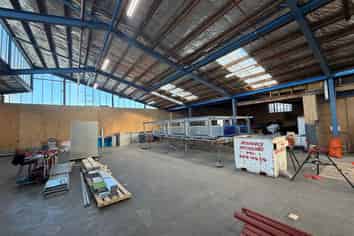 Budget-Friendly Wainoni Warehouse