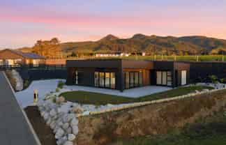13B Cunningham Lane, Oakura