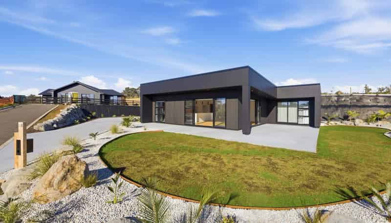 13B Cunningham Lane, Oakura