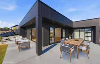 13B Cunningham Lane, Oakura