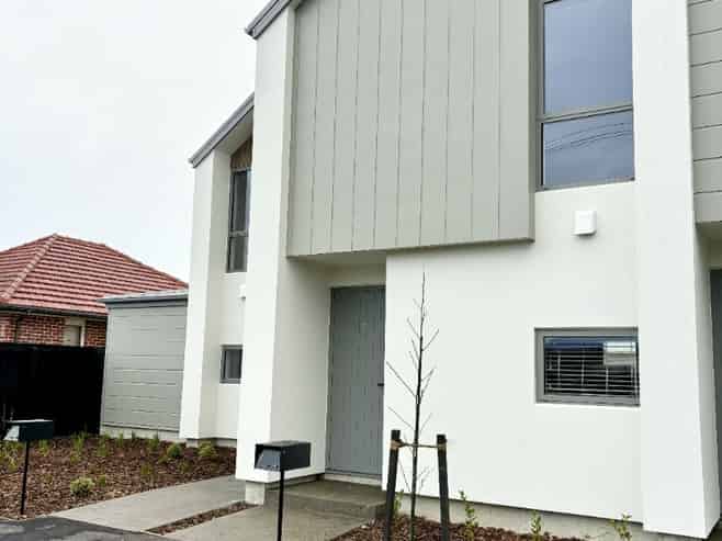 37  Bampton St, Burwood