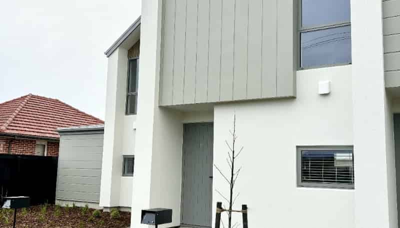 37  Bampton St, Burwood