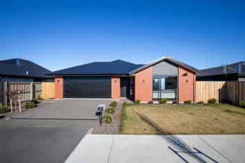 8 Edgar Way, Rolleston