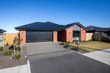 8 Edgar Way, Rolleston