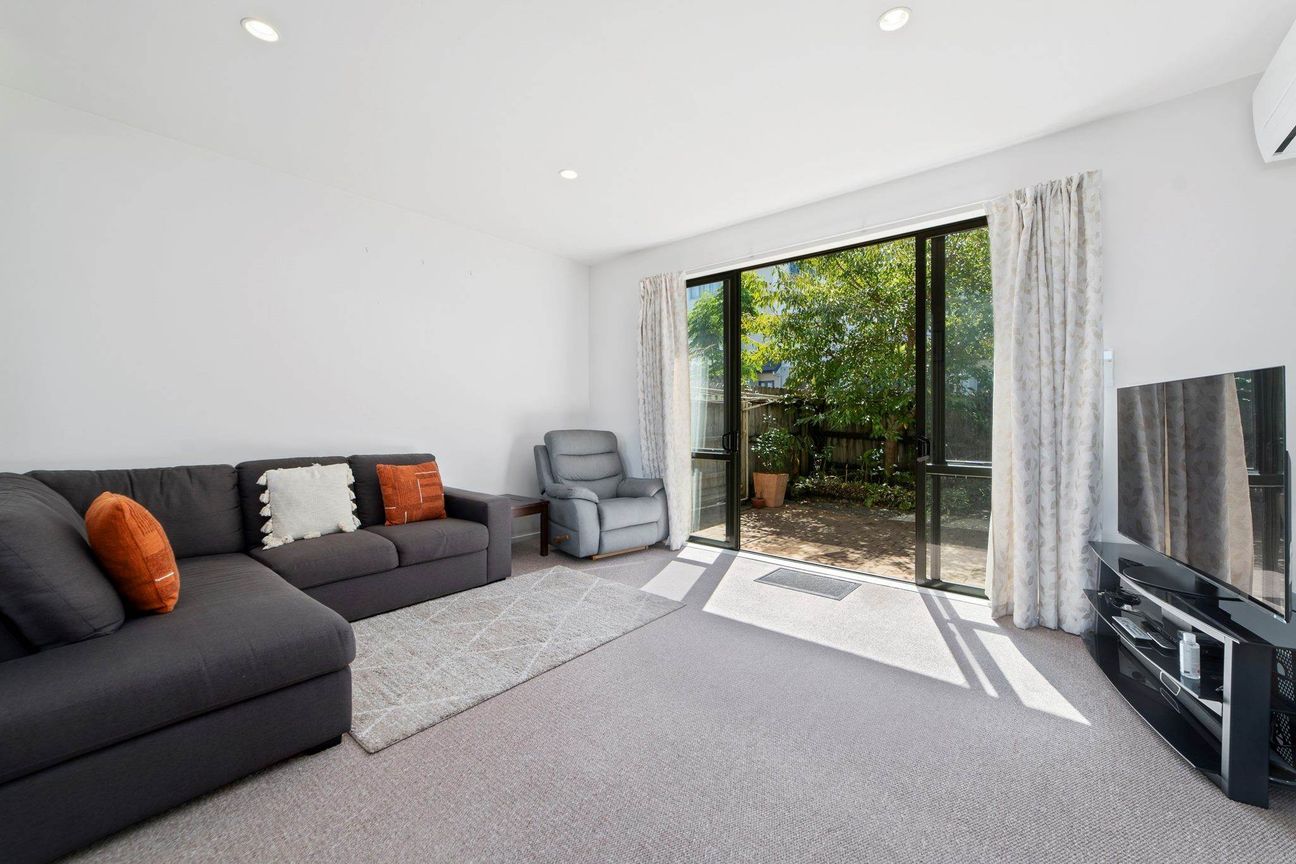 Rangitoto College 3 bedrooms 2.5bathroom – další