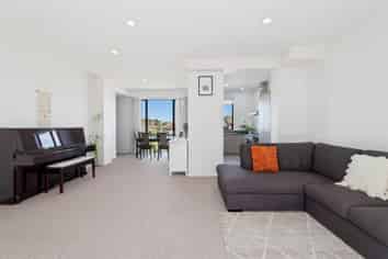39/22 Northcross Drive, Oteha