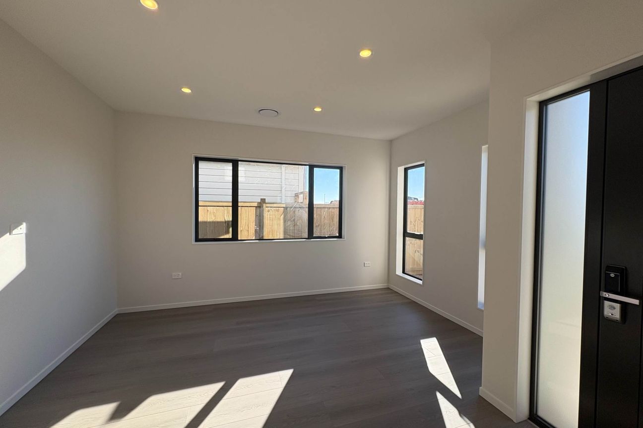 Karaka Brand New Executive Family Home - Widok 2