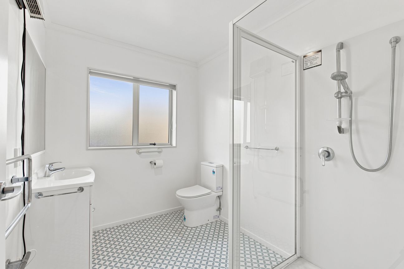 Low Maintenance. More Living. Ready Now! - Aanzicht 5