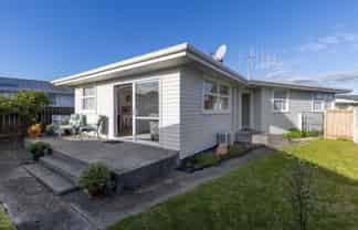69A Michael Road, Paraparaumu Beach