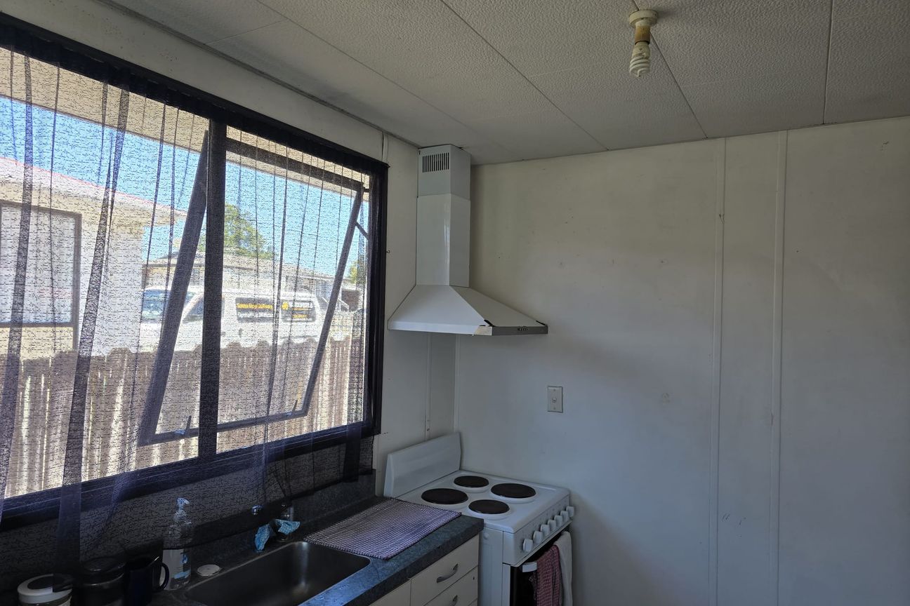 Very Private, Fully Fenced, Tidy 3 Bedroom House - Więcej