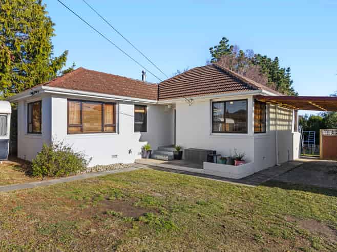 57 McGregors Road, Bromley