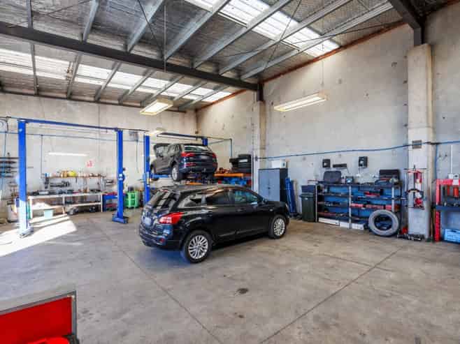 Multi-Tenanted Industrial Investment