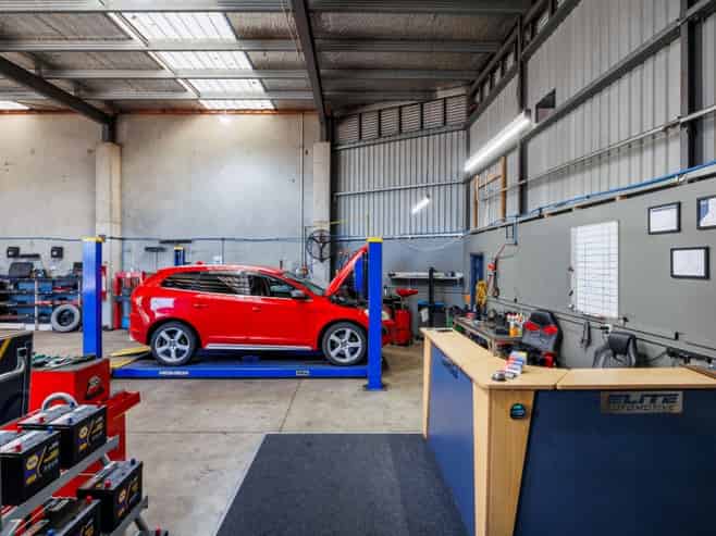 Multi-Tenanted Industrial Investment
