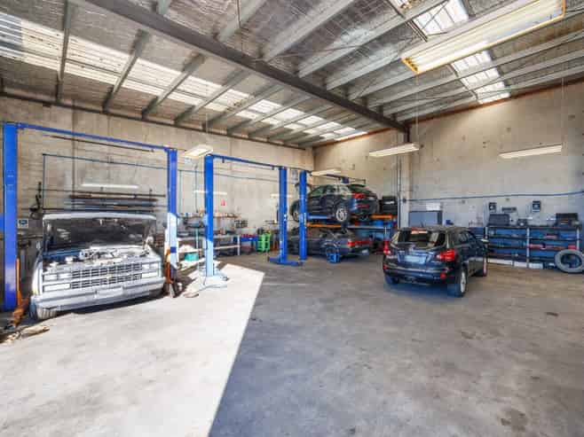 Multi-Tenanted Industrial Investment
