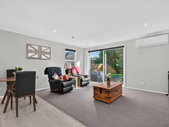 37B Rhodes Street, Carterton