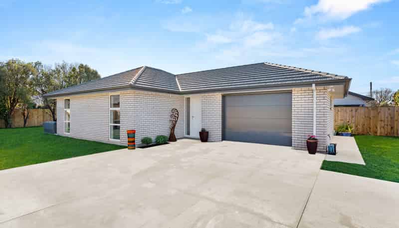 37B Rhodes Street, Carterton