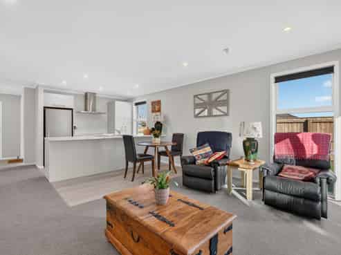 37B Rhodes Street, Carterton