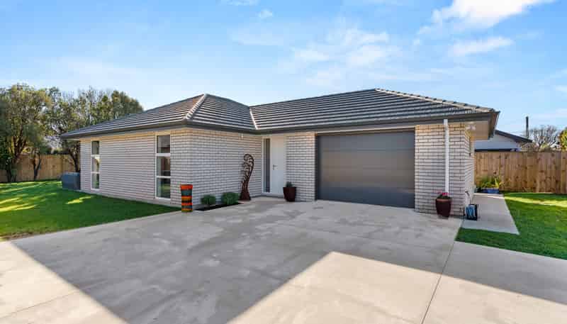 37B Rhodes Street, Carterton