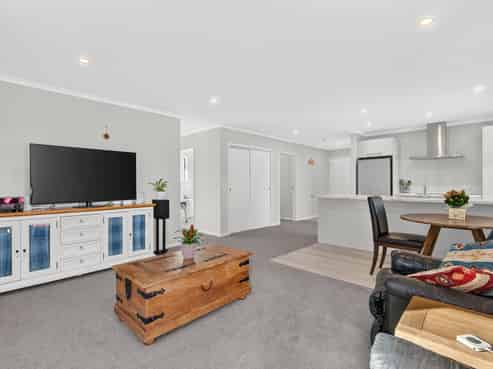 37B Rhodes Street, Carterton