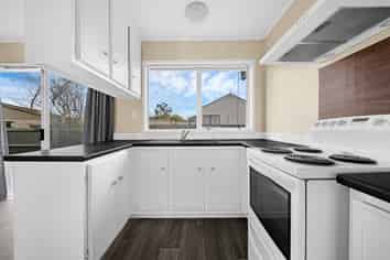 2/11 Sharivari Place, Conifer Grove
