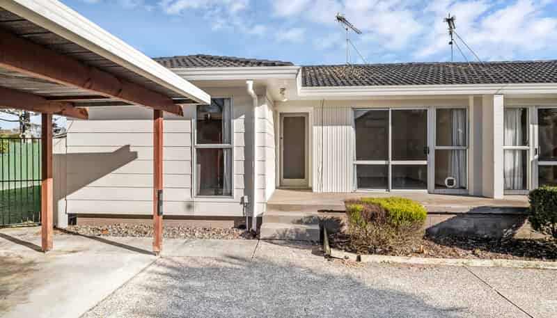 2/11 Sharivari Place, Conifer Grove