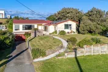 50 Moana Street, Otaki Beach