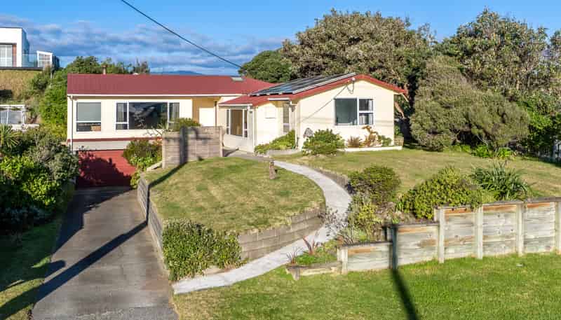 50 Moana Street, Otaki Beach