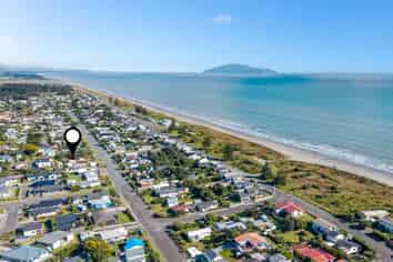 50 Moana Street, Otaki Beach