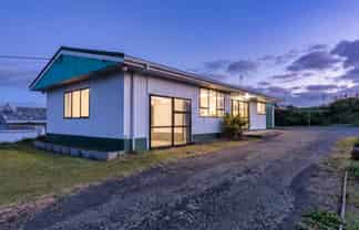 6 Warren Street, Foxton Beach