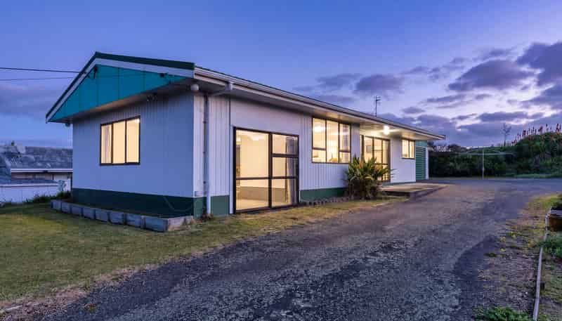 6 Warren Street, Foxton Beach