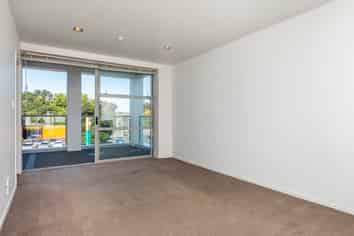 210/401 New North Road, Kingsland