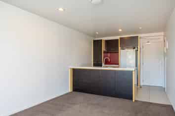 210/401 New North Road, Kingsland