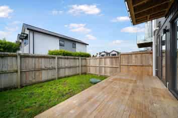 1/107 Hobsonville Road, West Harbour