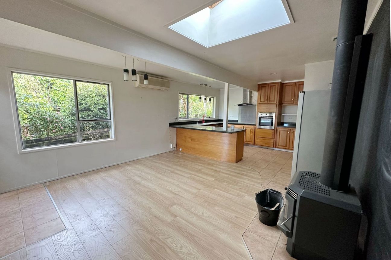 Family Home with swimming pool in Forrest Hill - Aanzicht 5