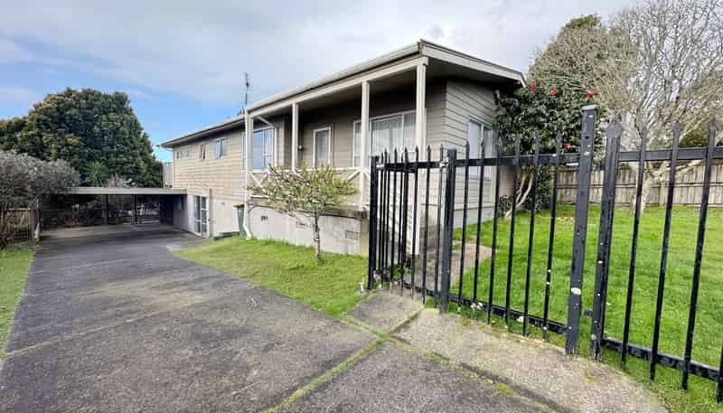 33 Blakeborough Drive, Forrest Hill