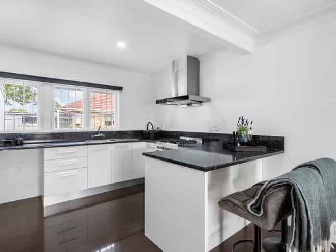 1/51 King George Avenue, Epsom