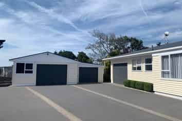 144 King Road, Inglewood