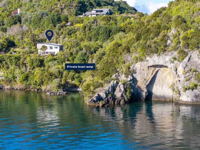 26 Whakamoenga Point, Acacia Bay