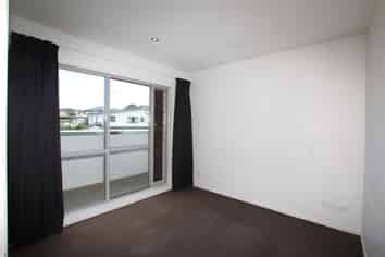 C16/60 Masons Road, Albany