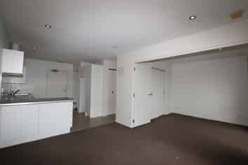 C16/60 Masons Road, Albany