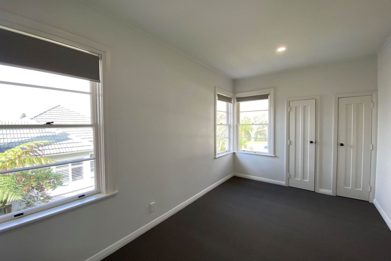 Massey Ave, Pets Negotiable – pohled 2