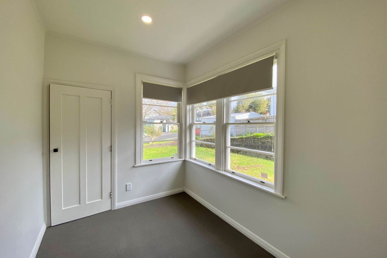 Massey Ave, Pets Negotiable – pohled 3