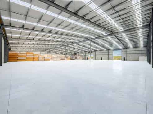 Premium high stud warehouse